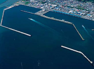 石巻漁港桟橋