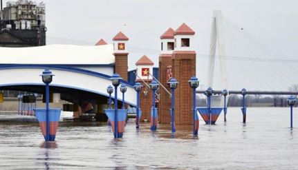 ミシシッピ川各地で氾濫