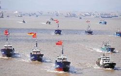 尖閣国有化直後に動いた中国漁船団。のサムネイル画像