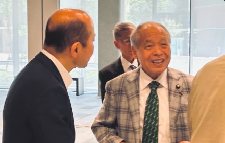 鈴木宗男