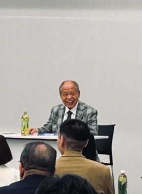 鈴木宗男