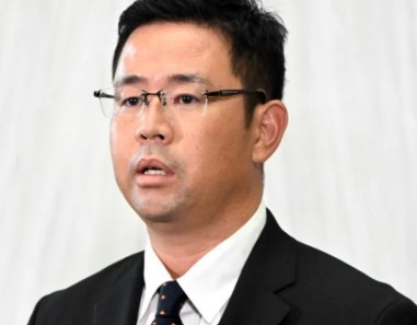 古謝知事